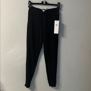 ALO Yoga Black Textured Material